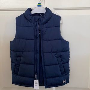 NEW vest by GAP (size 5 years)
